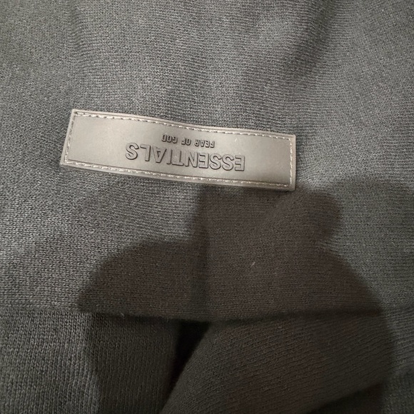 Fear of God Essentials black hoodie xl - Picture 5 of 6
